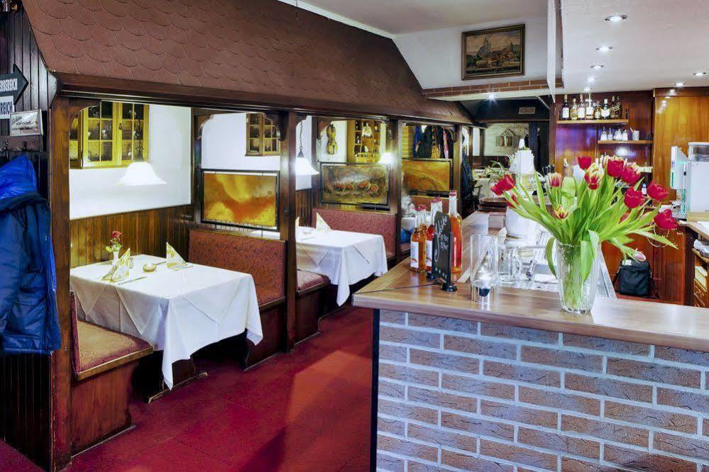 Pension Donau Grill Hannover Buitenkant foto